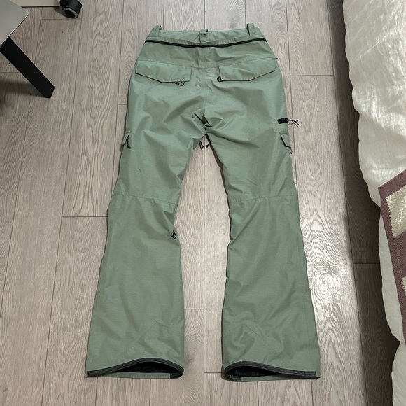 VOLCOM GORE-TEX SNOW PANTS - Picture 2 of 6